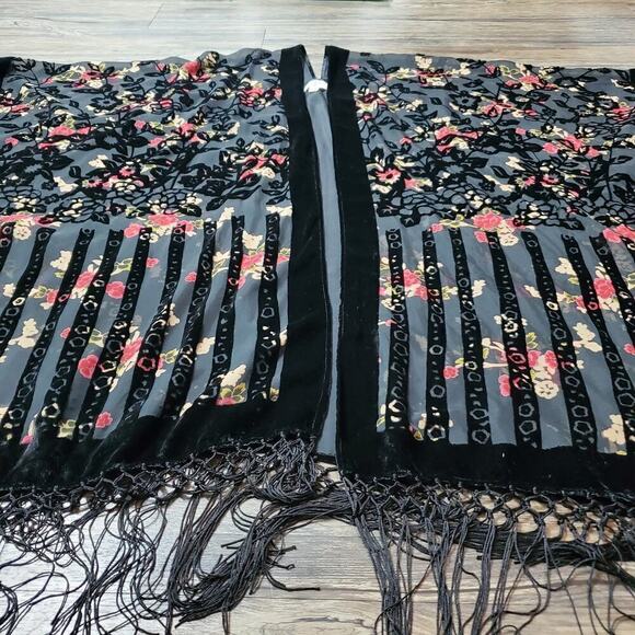 World Market Women Kimono Drape Floral Velvet Trim Fringes One Size Boho Shawl - Picture 4 of 10